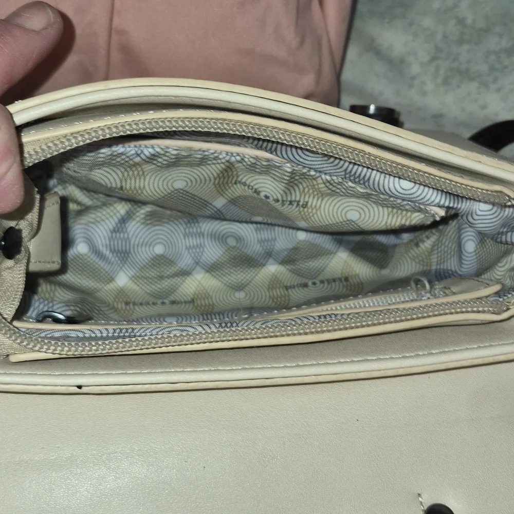 Pixie Mood Steph Vegan Leather beige/red Top Handle Boxy Crossbody Shoulder Bag - Picture 12 of 16